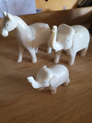 £6.99 • Buy White Stone Elephants And Horse Ornaments