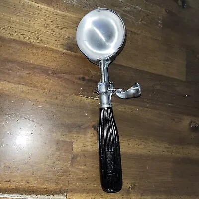 Vintage Ice Cream Scoop Hamilton Beach • $12