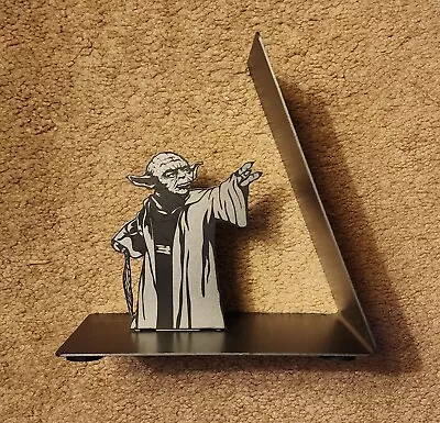 Hallmark Star Wars Master Yoda Bookend Silver Metal  • $19.99