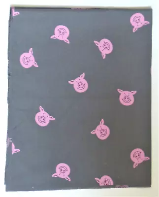 CUTE GREY PINK PIGS OFFCUT COTTON BLEND CRAFT FABRIC MATERIAL SEWING 21  X 26  • £1.50