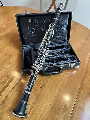 VITO KENOSHA WI Clarinet  And Case • $20