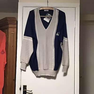 Men’s Golfing Jumper • £5