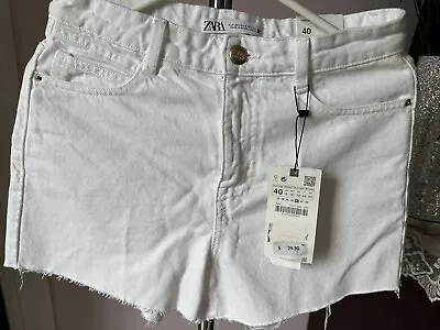 Zara Women High Rise DenimShorts White   SIZE 8 • $10