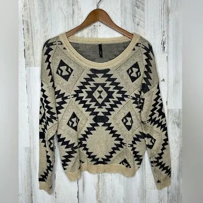 Elan Women's VINTAGE Aztec Knit Top Cream Black Size Medium • $14