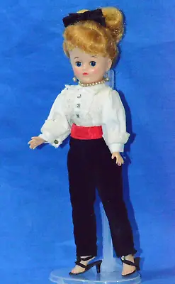 Vintage 10.5  Vogue Jill Doll In Tagged Outfit BKW ML With Stand • $59.99