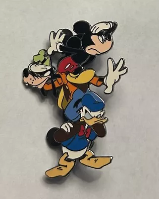 Disney Auctions - Mickey Mouse Goofy Donald Duck Searching - LE100 Pin - Stacked • $47.99