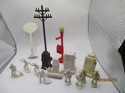 1950's-1960's Marx Gas Station Playset Figures And Items • $10