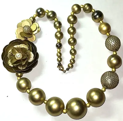 Vintage Stunning  Gold Tone Lucite Floral Necklace • $19.99