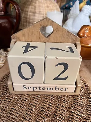 £6 • Buy Wooden Desk Block Calendar 