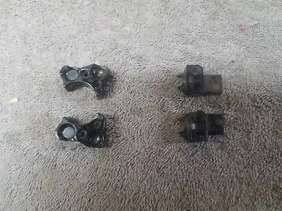 B Maisto Tech Rock Crawler  Set Of Shock Retainers   • $5