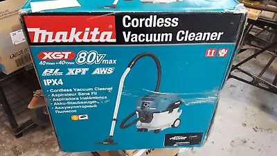 Makita VC006GMZ01 M Class 2x40Vmax XGT Dust Extractor Wet & Dry (Body Only) • £949.99