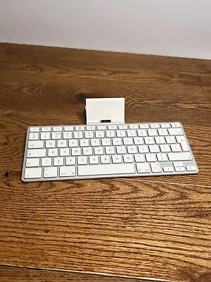 Apple IPad Keyboard Dock For 30-Pin Connector 1st 2nd 3rd Generation A1359 White • £11.95