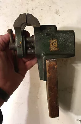 Vintage Vindex  2.5  Jaws National Sewing Machine Co Company Vise • $9.99