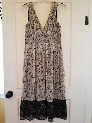 B Moss Women's Sz 4 Sleeveless V-neck Flowy Layered Biege Black Floral Dress  • $11.10