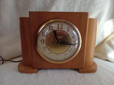 Vintage United Clock Corp #75 Wood Desk/mantle Works Great • $18