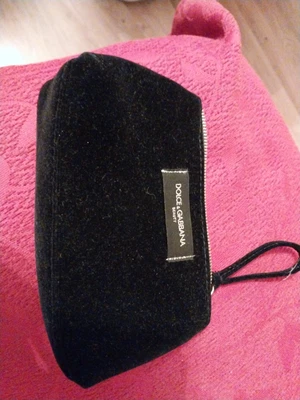£7 • Buy Dolce And Gabbana Cosmetic Bag. Beauty Small Size
