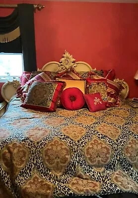 Michael Amini Retired Pattern King Bedding Comforter Set 12 Piece • $800