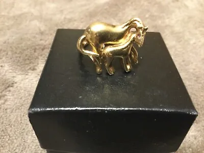 14 Kt Yellow Gold Custom Mare & Foul Horse Ring Size 6 • $795.95