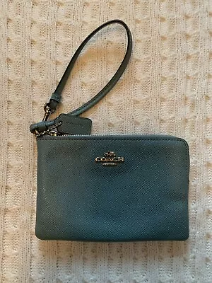 Pre/Owned Coach Small Solid Blue Wristlet • $20