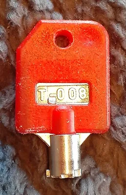 T-008 RED Vending Key Fits Multiple Machines 1-800LYPCV-line NEW • $11.25
