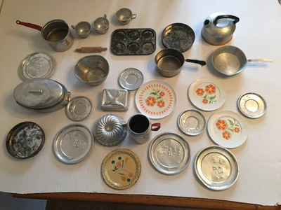 $14.95 • Buy Children's Pots And Pans Toy Collection