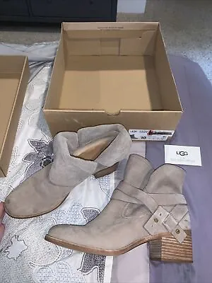 UGG Women's Elora Taupe Sahara Leather 1019148 Block Heel Boot Ankle Size 10 • $45