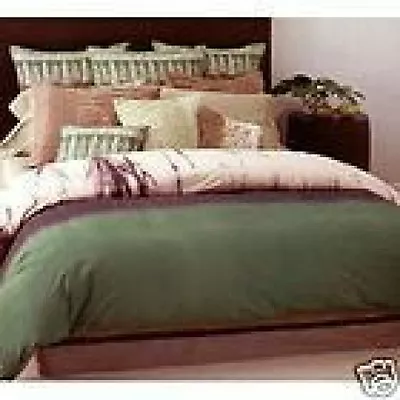 Nicole Miller Global Getaway Standard Sham • $3.99