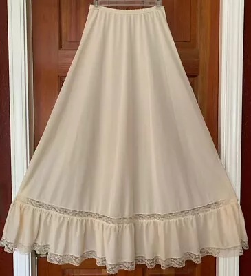 $9.99 • Buy Vintage Henson Kickernick Long Full Maxi Slip Ruffle, Lace Trim, Small EXCELLENT
