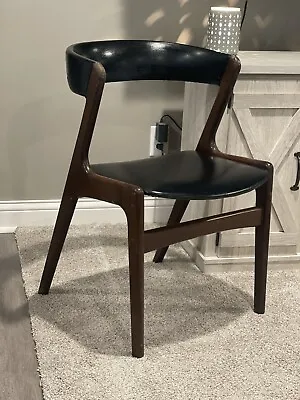 1960’s Mid Century Kai Kristensen Walnut Desk Chair Curved Back Black Leather • $499.99