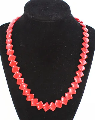 Nice Vintage Trifari Modernist Red Lucite Necklace • $14.99