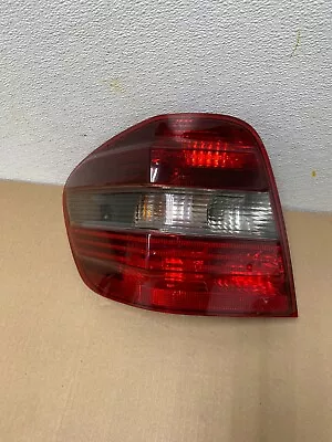 2009 To 2011 Mercedes ML350 ML-Class Left Driver Lh Side Tail Light 6393N DG1 Oe • $62.50