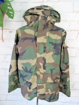 US Army Woodland Camouflage ECWCS Cold Weather Goretex Parka Medium Short • £65