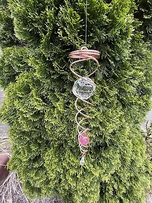 CRYSTAL CLEAR/PINK SUNCATCHER HOME /GARDEN COPPER WIND SPINNER TWISTER 30cm • $28.50