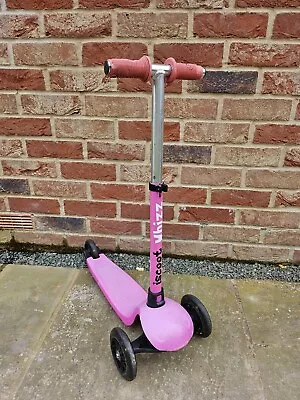 Iscoot Whizz Kids 3 Wheel Scooter Pink Light Up Wheels • £10