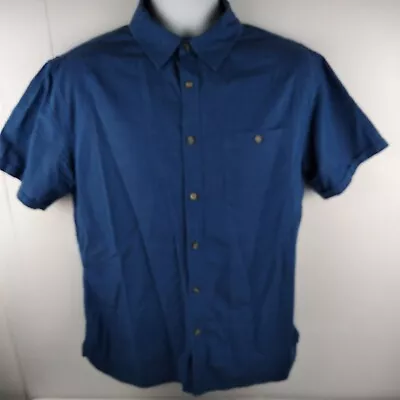 Wrangler Button Up Pocket Shirt Mens Size Medium Blue White Dotted Short Sleeve  • $17.95