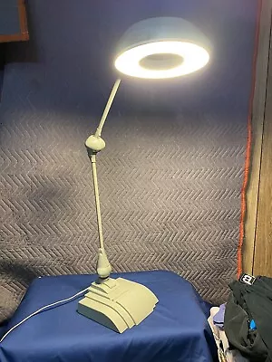 Vintage Art Specialty Co. Flexo Articulating Round Magnifying Desk Lamp Works  • $75