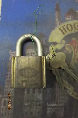 Vintage Elgin Genuine Pin Tumbler Lock W/ Two Keys • $17.95