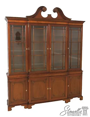 57540EC: KINDEL Winterthur Mahogany Breakfront China Cabinet • $4195