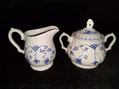 Myott Finlandia Staffordshire England Creamer & Sugar Bowl With Lid Vintage • $24.99