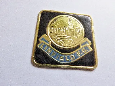 Linfield Unused Foil Badge Esso Collection Of Football Club Badges 1971 • £1.99