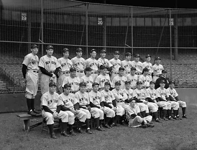 $4.95 • Buy AWESOME 1939 WORLD SERIES CHAMPIONS,YANKEES TEAM 8x10  