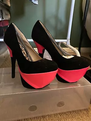 Women's Well Worn Size 7 Black And Pink Suede Platform Heels Closed Toe Stiletto • $50