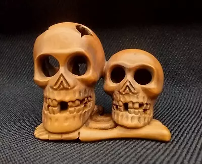 Superior Carving To Many On Offer : Two Skulls Netsuke Hand Carved Wooden • £49.50