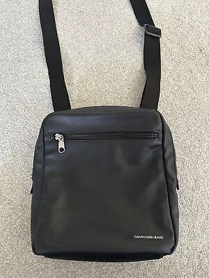 Calvin Klein Mens Crossbody Bag - Very Good Condition • £25