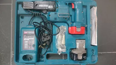 MAKITA 6835D Cordless 12V Drywall Screwgun Plasterboard Collated. 2x Batteries. • £52