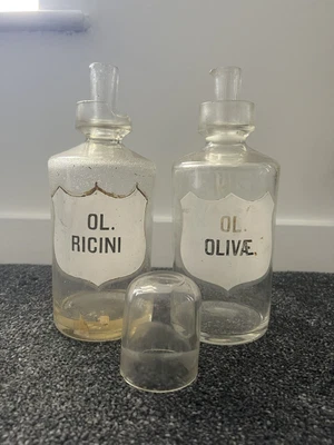 £50 • Buy Pair Of Large Antique Apothecary/ Chemist Pouring Bottles/ Jars (Collectible)