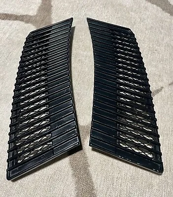 OEM BMW E28 E12 528e M5 533i 535i 524td Hood Grills Pair L & R HÖKÖ 51131874518 • $32.80