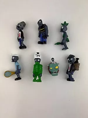 Plants Vs Zombies Cake Topper/Decorations 7 Pieces/Figures Lot (D) • $8.92