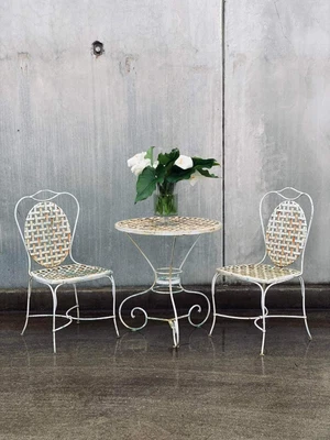 $395 • Buy 3 Piece Vintage Metal Outdoor Setting