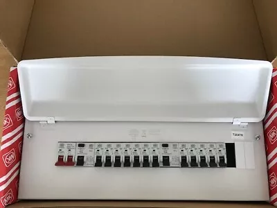 MK CONSUMER UNIT METAL CLAD 15 WAY SPLIT LOAD FULLY POPULATED 12 MCB'S Y7678sMET • £86